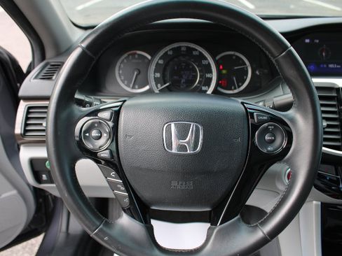 Used 2016 Honda Accord EX-L image 21