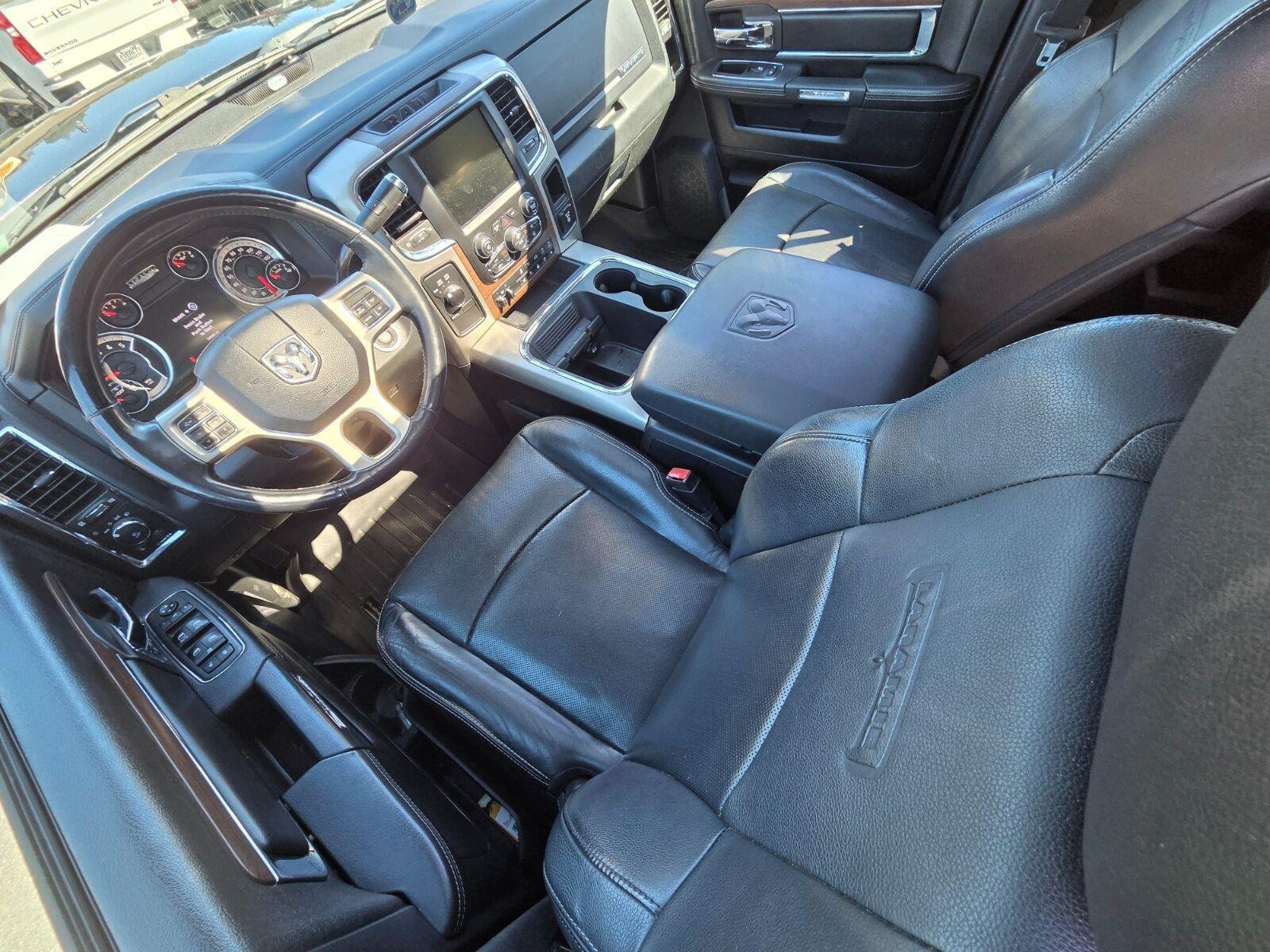Used 2017 RAM 2500 Laramie AWD/4WD image 10