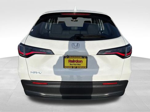Used 2024 Honda HR-V LX image 9