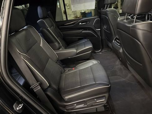 Used 2023 Cadillac Escalade Sport w/ LPO, ONYX Package AWD/4WD image 27