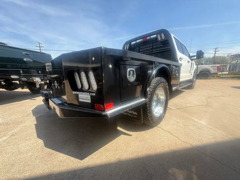 Used 2020 Ford F350 Lariat w/ Lariat Ultimate Package AWD/4WD image 4