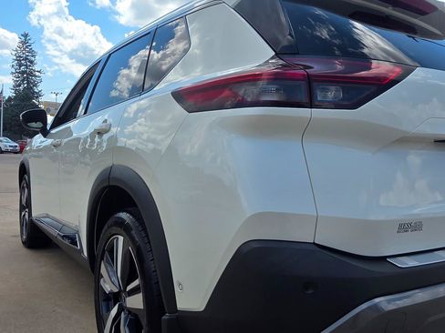 Used 2022 Nissan Rogue SL w/ SL Premium Package AWD/4WD image 17