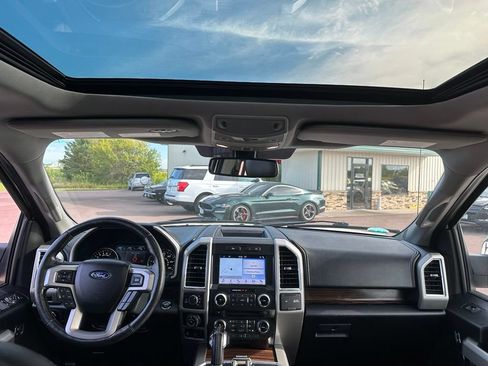 Used 2017 Ford F150 Lariat w/ Equipment Group 502A Luxury AWD/4WD image 27
