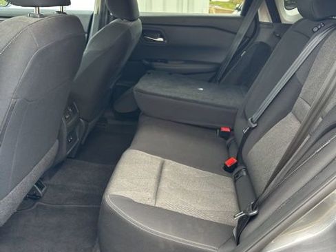 Used 2024 Nissan Rogue SV image 40