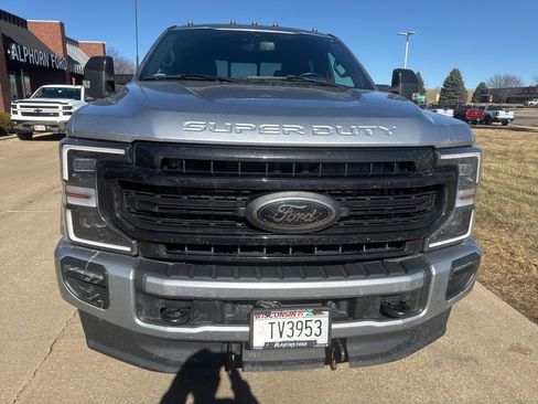 Used 2022 Ford F250 Lariat w/ Black Appearance Package image 2