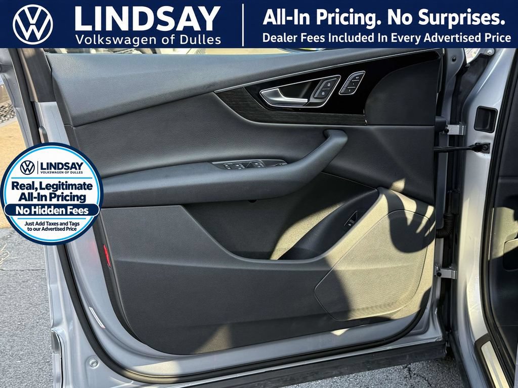 Used 2017 Audi Q7 3.0T Premium Plus w/ Premium Plus Package AWD/4WD image 9