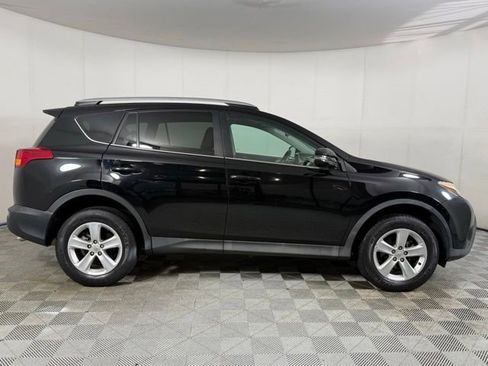 Used 2013 Toyota RAV4 XLE FWD image 5