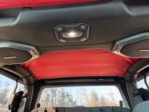 Used 2018 Jeep Wrangler Sport image 25