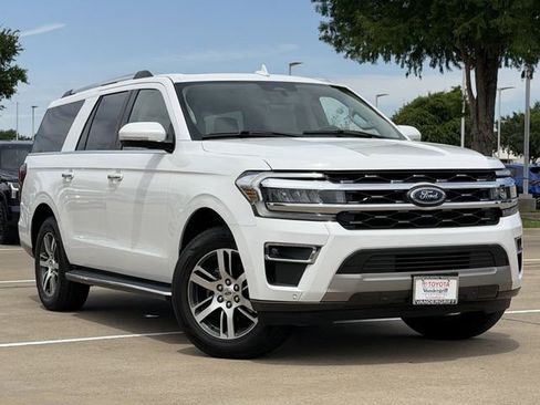 Used 2022 Ford Expedition Max Limited RWD image 2