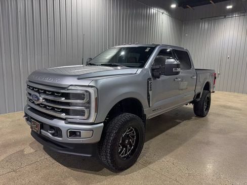 Used 2024 Ford F250 Platinum AWD/4WD image 1