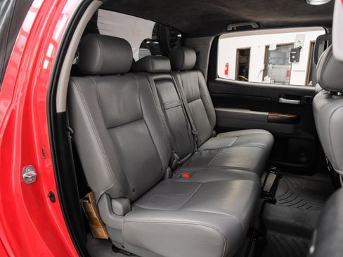 Used 2010 Toyota Tundra Platinum image 40