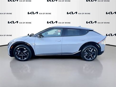 New 2025 Kia EV6 Wind image 4