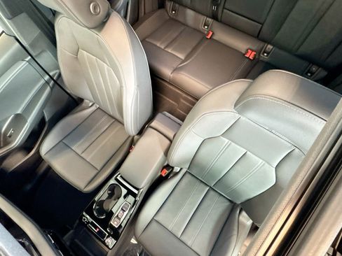 New 2027 Audi Q6 e-tron Premium image 18