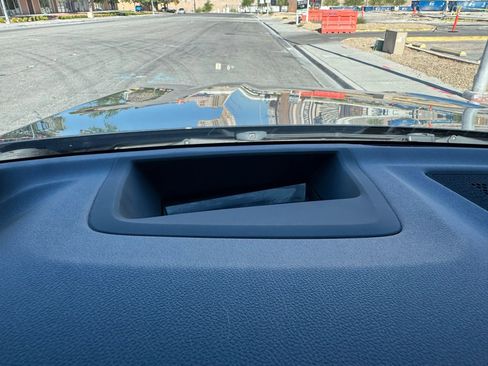 Used 2021 BMW X7 xDrive40i w/ Premium Package image 25