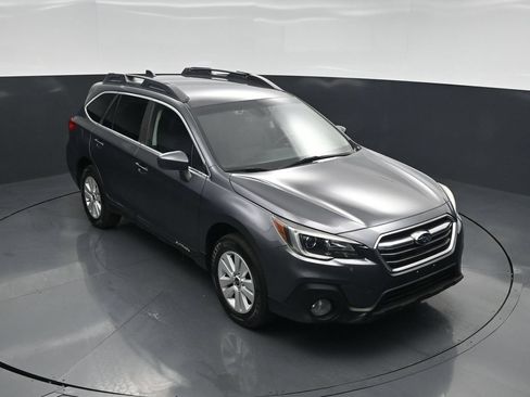 Used 2019 Subaru Outback 2.5i Premium AWD/4WD image 32