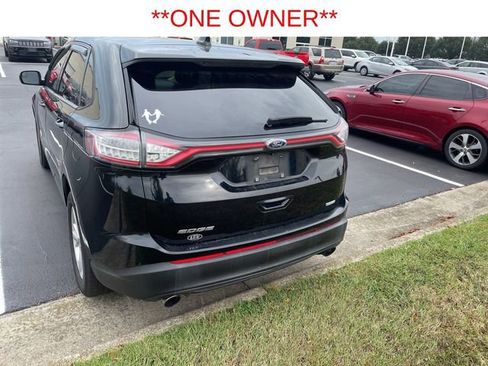 Used 2017 Ford Edge SE image 4