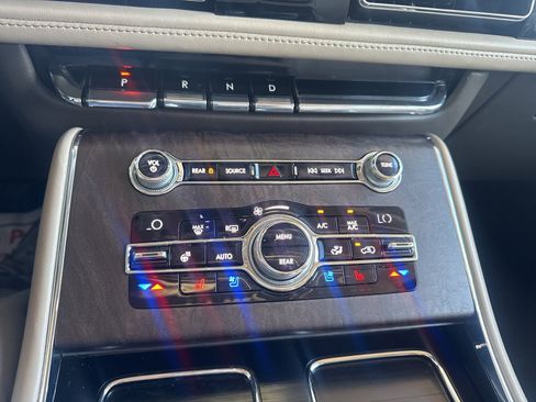 Used 2020 Lincoln Aviator Reserve w/ Equipment Group 202A image 30