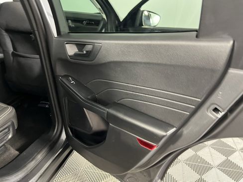 Used 2025 Ford Escape Active image 29