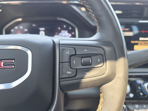 Used 2024 GMC Sierra 2500 AT4 w/ Technology Package AWD/4WD image 24
