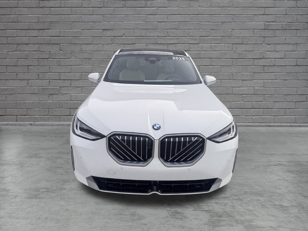 Used 2025 BMW X3 xDrive30i AWD/4WD image 11