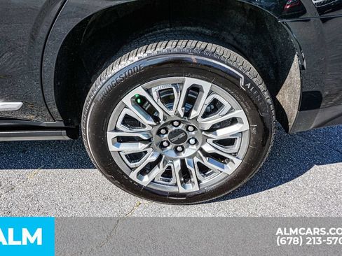 Used 2024 GMC Yukon Denali Ultimate AWD/4WD image 17