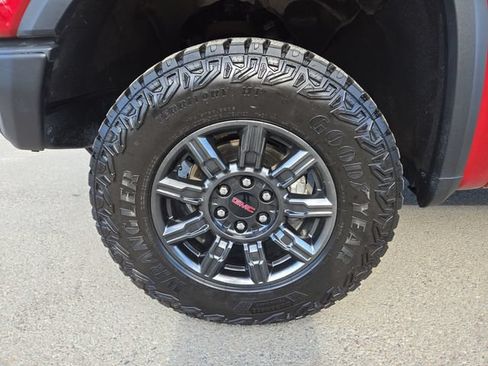 Used 2024 GMC Sierra 1500 AT4X AWD/4WD image 7
