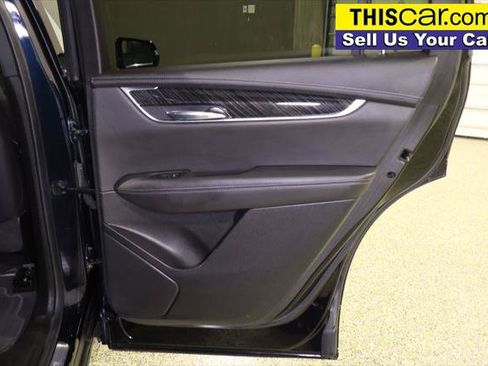 Used 2022 Cadillac XT6 Premium Luxury FWD image 40