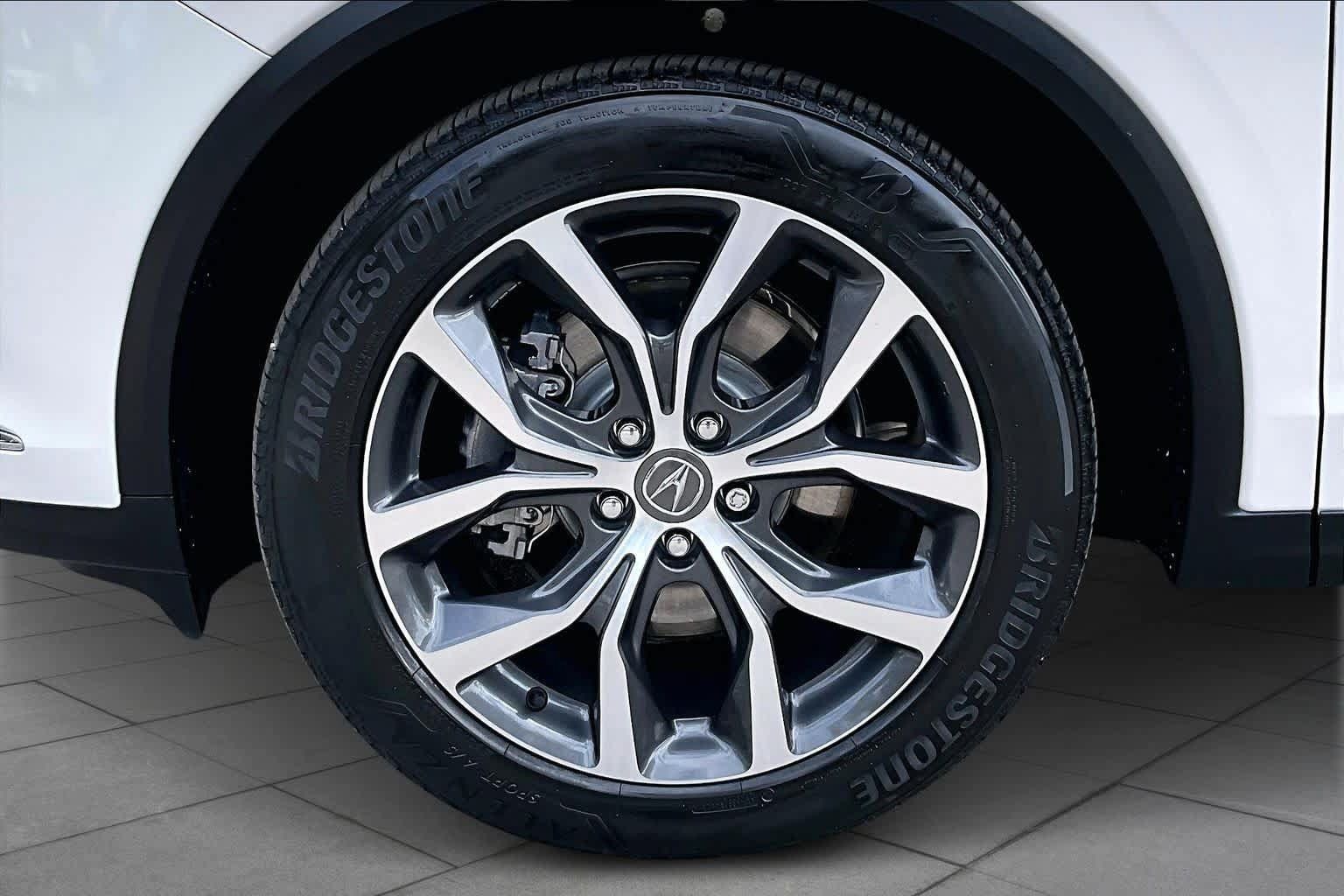 Used 2023 Acura MDX w/ Technology Package FWD image 10