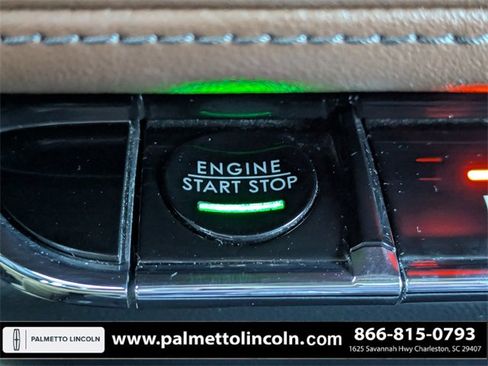 Used 2022 Lincoln Nautilus Reserve image 30