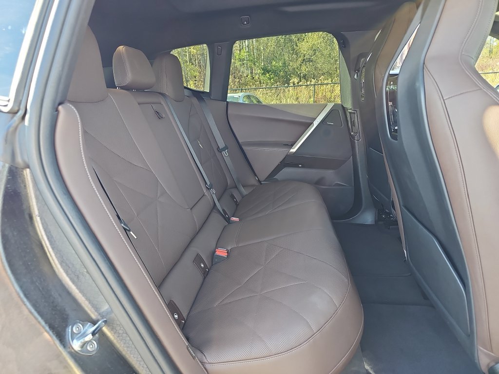 Used 2024 BMW iX xDrive50 w/ Convenience Package AWD/4WD image 28