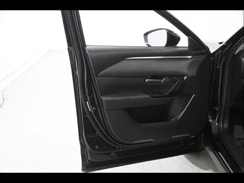 Certified 2025 MAZDA CX-50 AWD 2.5 S w/ Preferred Package image 4