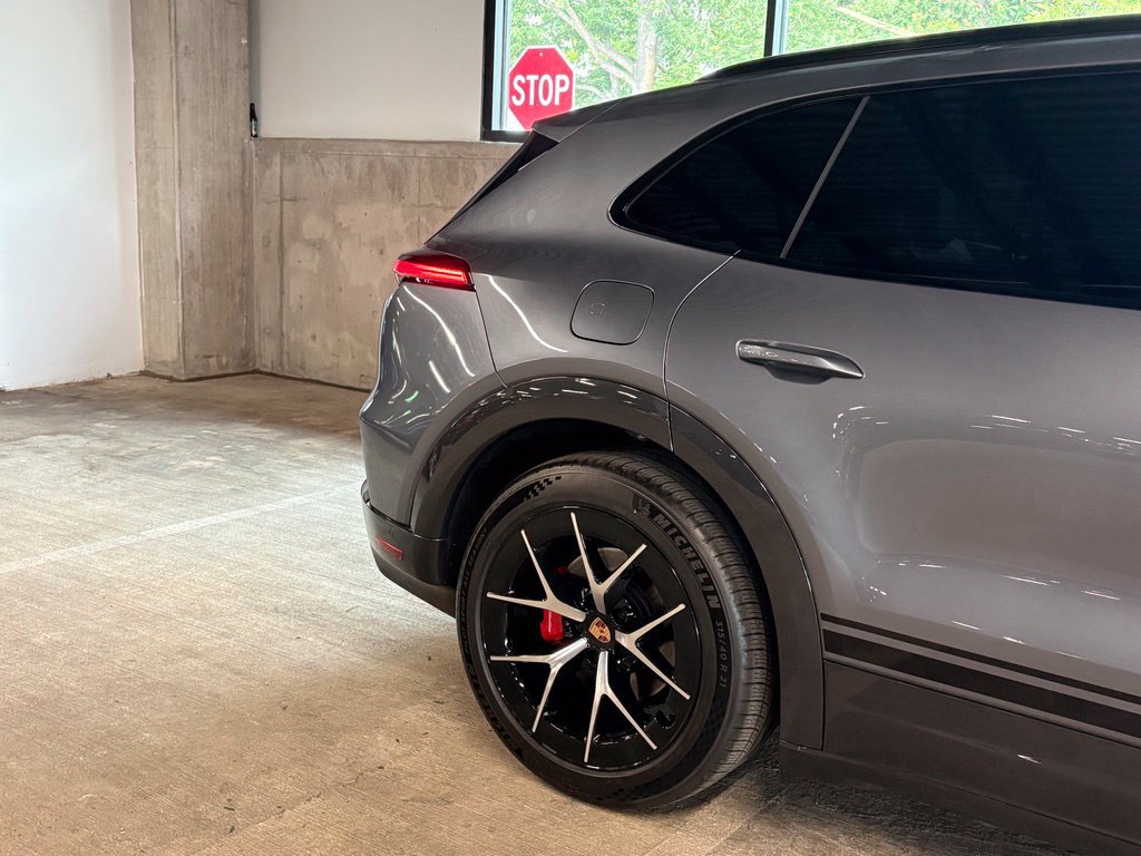 New 2026 Porsche Cayenne S AWD/4WD image 10