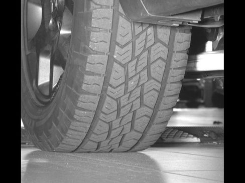 Used 2025 Honda Pilot TrailSport image 26