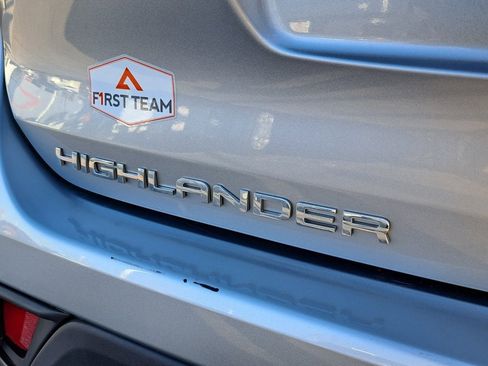 Used 2022 Toyota Highlander XLE image 41