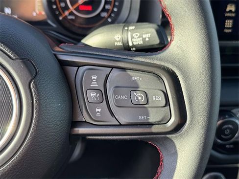 Used 2024 Jeep Wrangler Unlimited Rubicon w/ Convenience Group image 10