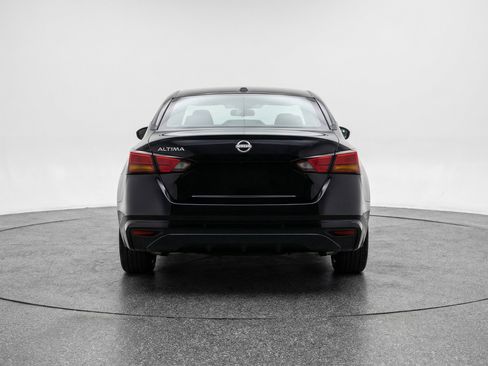 Used 2025 Nissan Altima 2.5 SV image 7