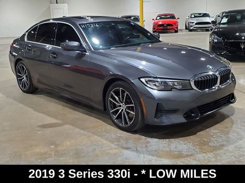 Used 2019 BMW 330i Sedan w/ Driving Assistance Package RWD image 3
