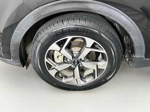 Used 2022 Kia Sportage LX FWD image 11