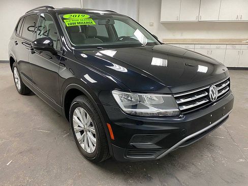 Used 2019 Volkswagen Tiguan S image 8