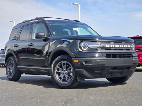 Used 2024 Ford Bronco Sport Big Bend w/ Convenience Package AWD/4WD image 2