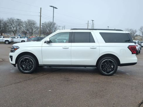 Used 2024 Ford Expedition Max Limited image 5