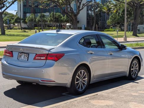 Used 2019 Acura TLX image 5