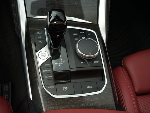 Used 2023 BMW M440i Convertible w/ Premium Package image 19