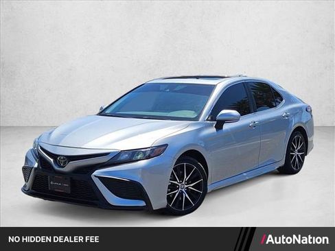 Used 2023 Toyota Camry SE w/ Convenience Package FWD image 1