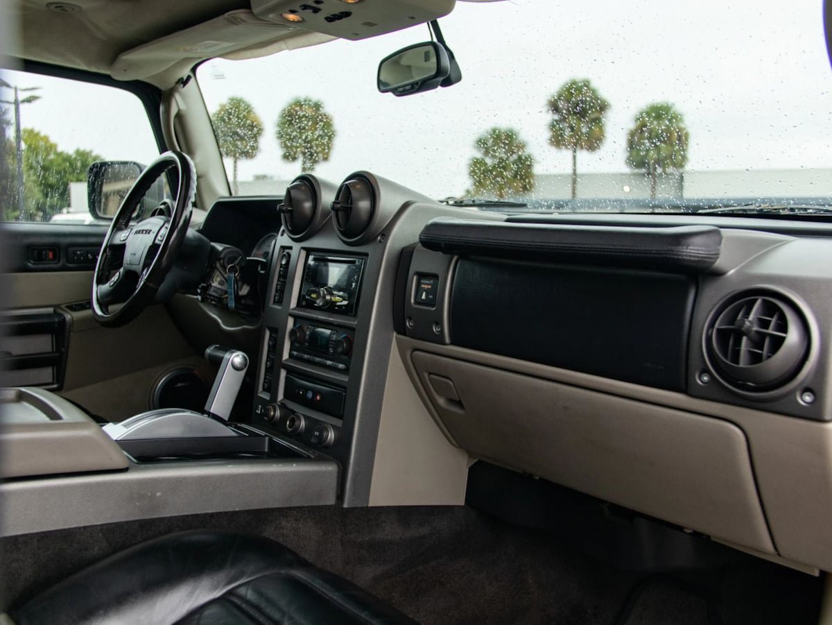 Used 2003 HUMMER H2 w/ Preferred Equipment Group AWD/4WD image 24