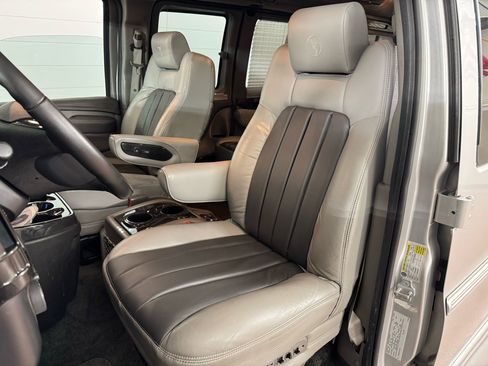 Used 2013 Chevrolet Express 1500 image 13