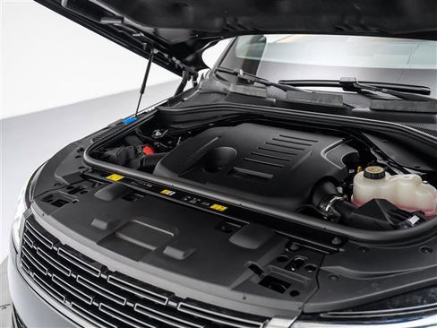 New 2026 Land Rover Range Rover Sport SE AWD/4WD image 10