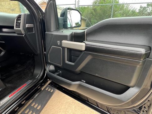 Used 2018 Ford F150 Raptor w/ Equipment Group 802A Luxury AWD/4WD image 34