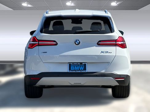 Used 2025 BMW X3 xDrive30i w/ Convenience Package image 9