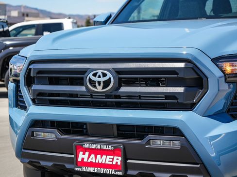 New 2026 Toyota Tacoma SR5 AWD/4WD image 6